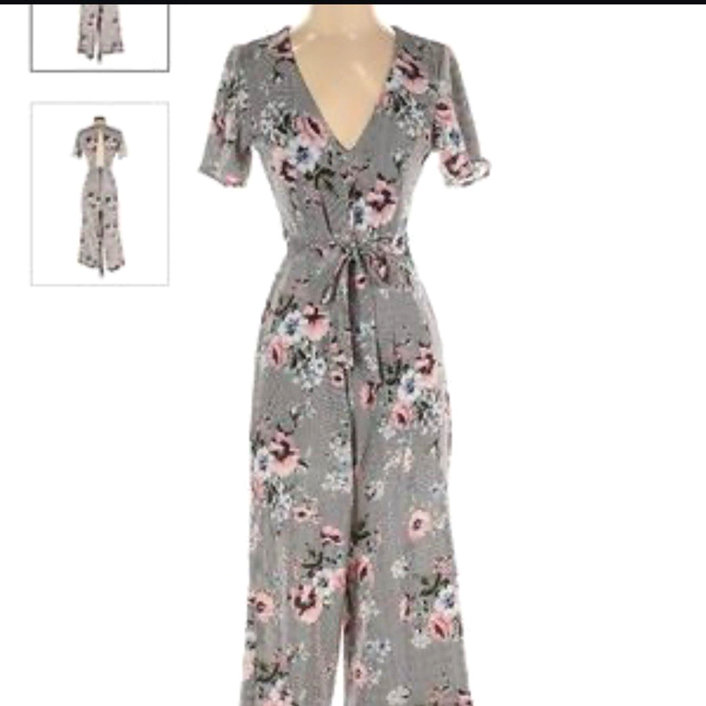 Crystal Sky Womens Floral Jumpsuit Black & White Stripes Size 3 w pockets